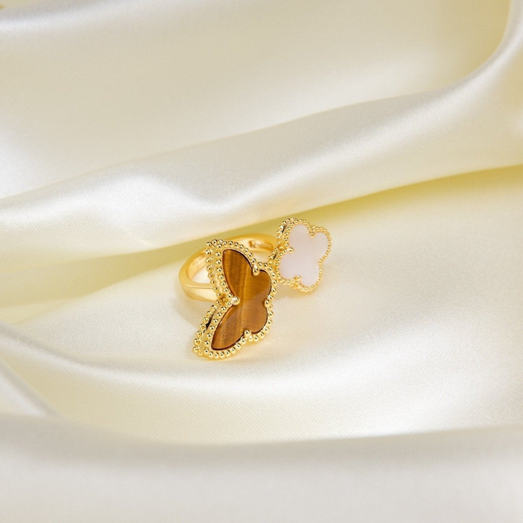 CARTIER LUCKY BETWEEN THE FINGER RING