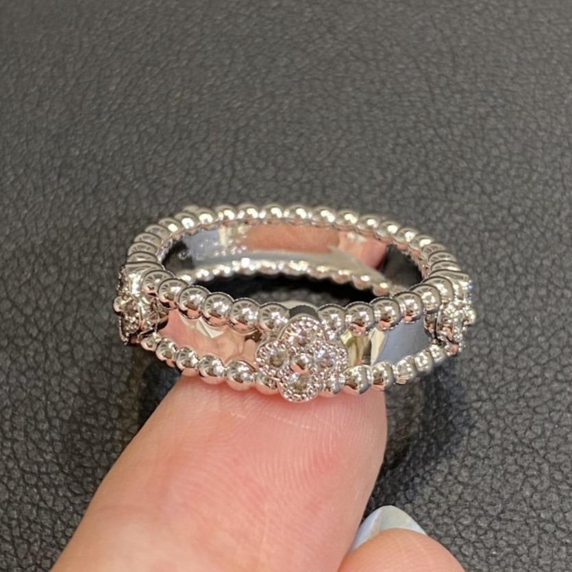 Van Cleef & Arpels SWEET CLOVERS RING 5.5MM