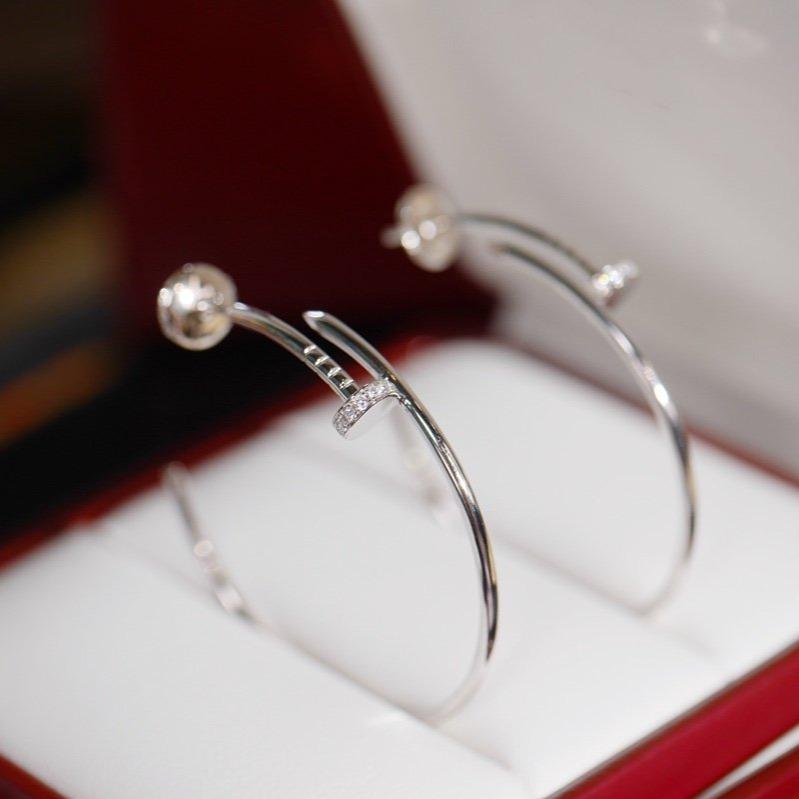 CARTIER JUSTE EARRINGS 1.8MM DIAMONDS