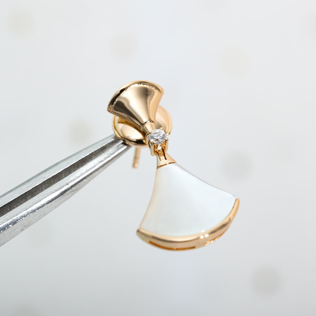 Bvlgari DREAM MOP PINK GOLD EARRINGS