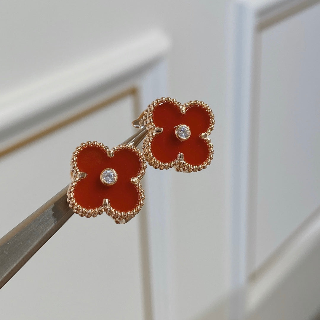 Van Cleef & Arpels CLOVER CARNELIAN PINK GOLD DIAMOND EARRINGS