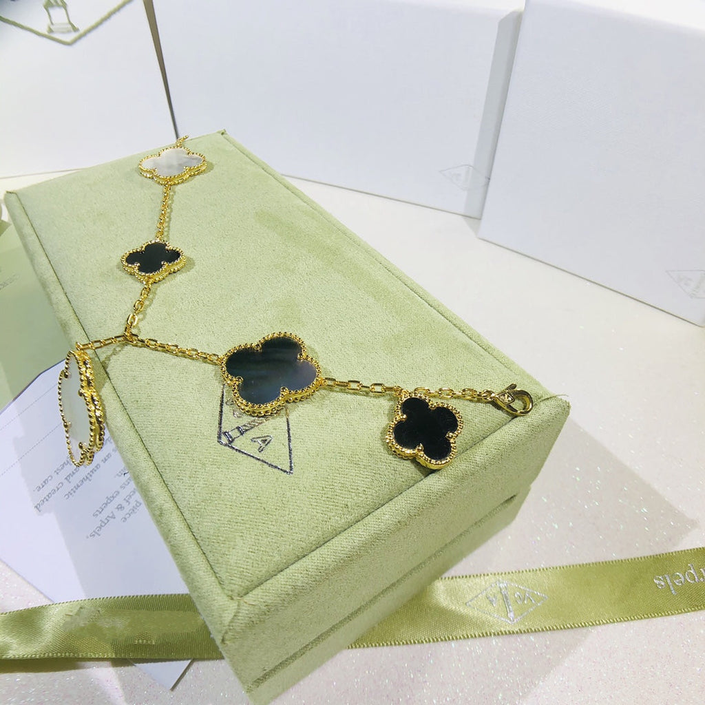 Van Cleef & Arpels CLOVER BRACELET 5 MOTIFS ONYX MOP