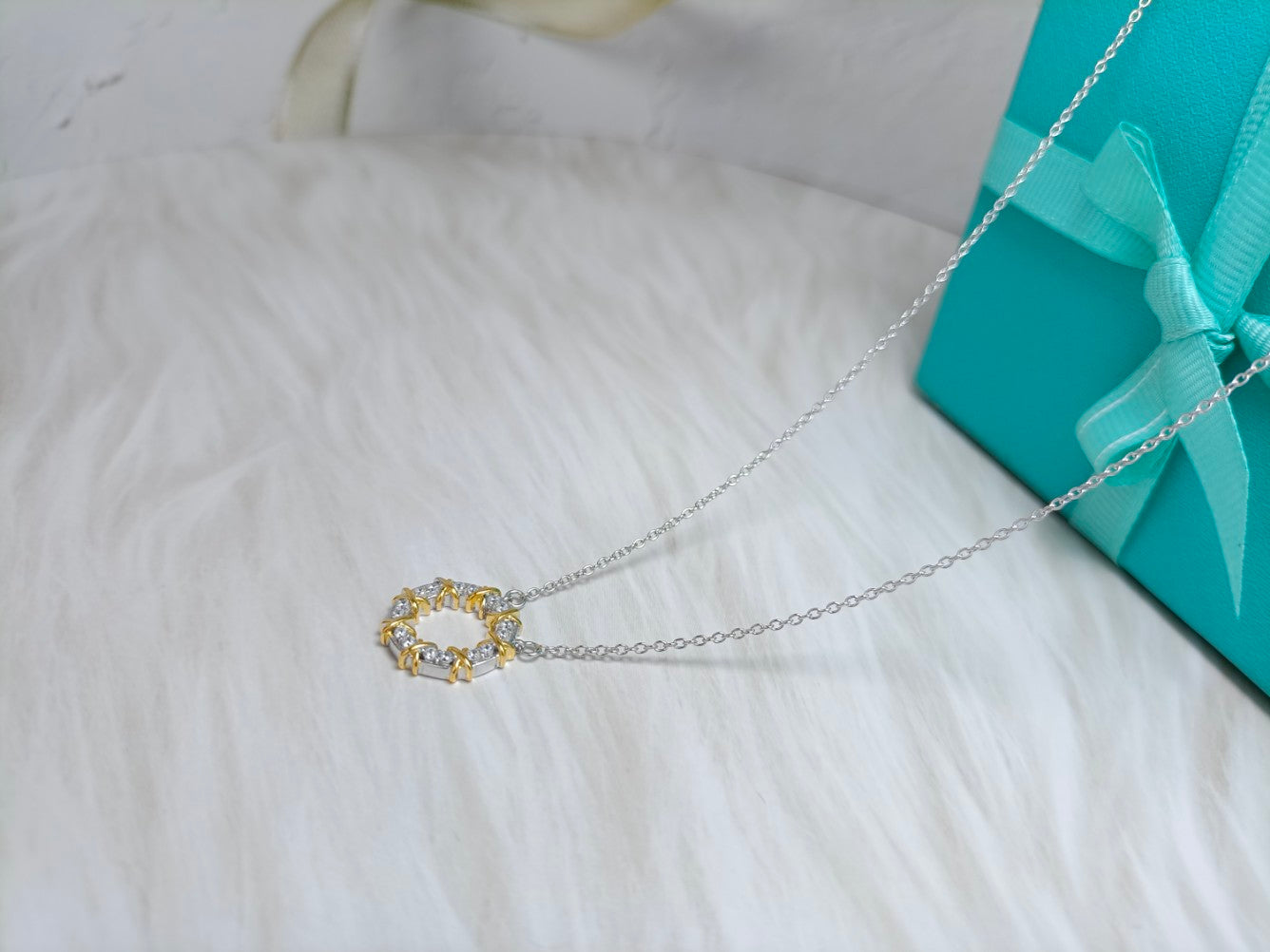 TIFFANY SIXTEEN STONE NECKLACE