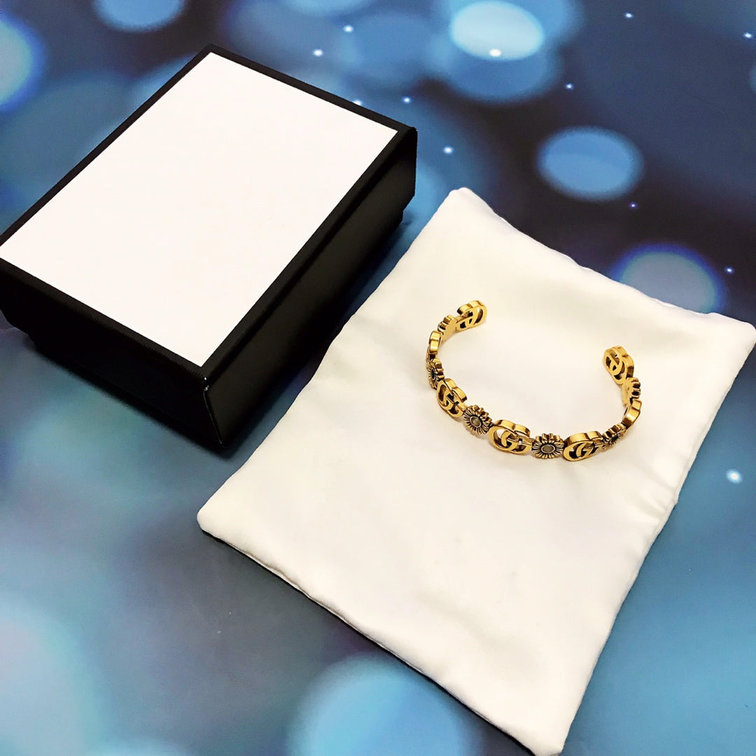 GUCCI MOTIF GOLD CUFF BRACELET