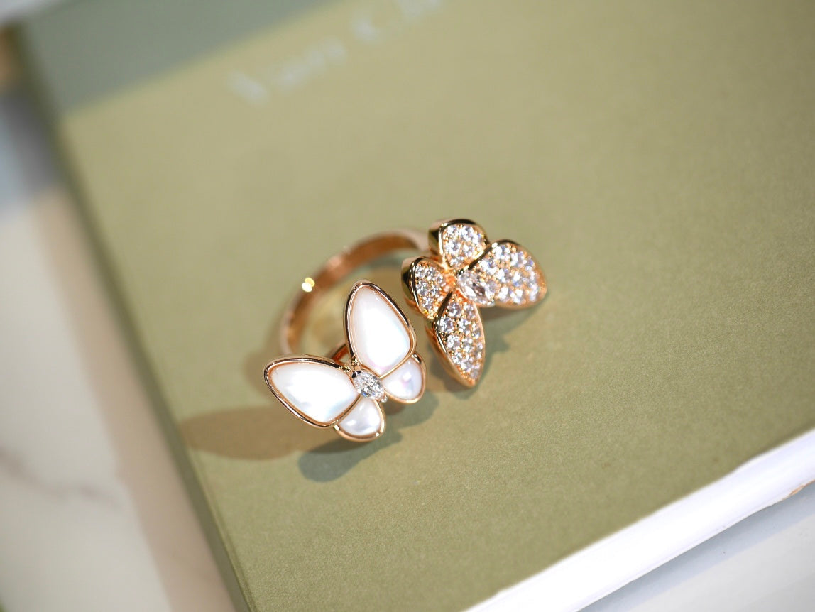 Van Cleef & Arpels TWIN BUTTERFLY DIAMOND MOP RING