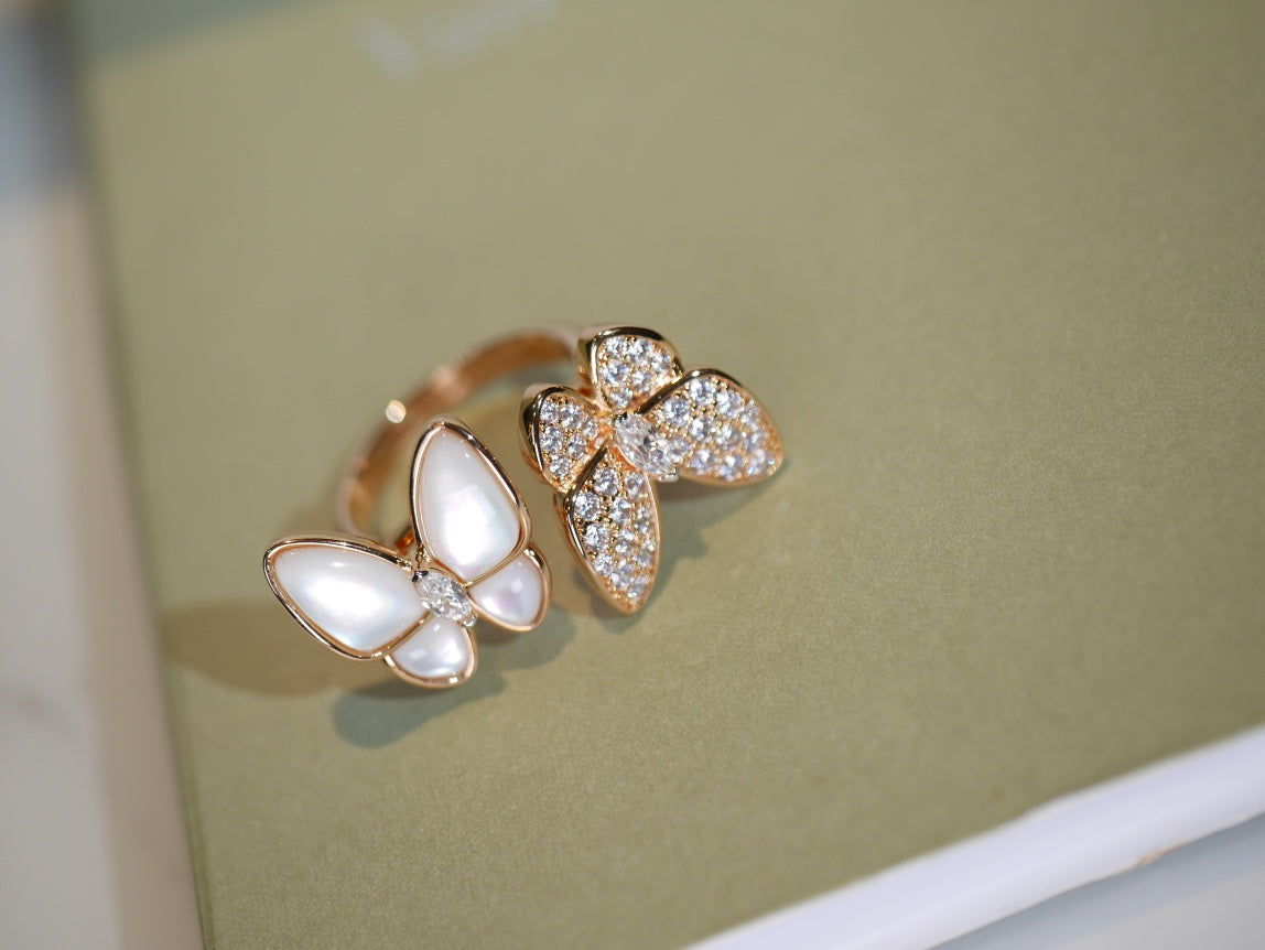 Van Cleef & Arpels TWIN BUTTERFLY DIAMOND MOP RING