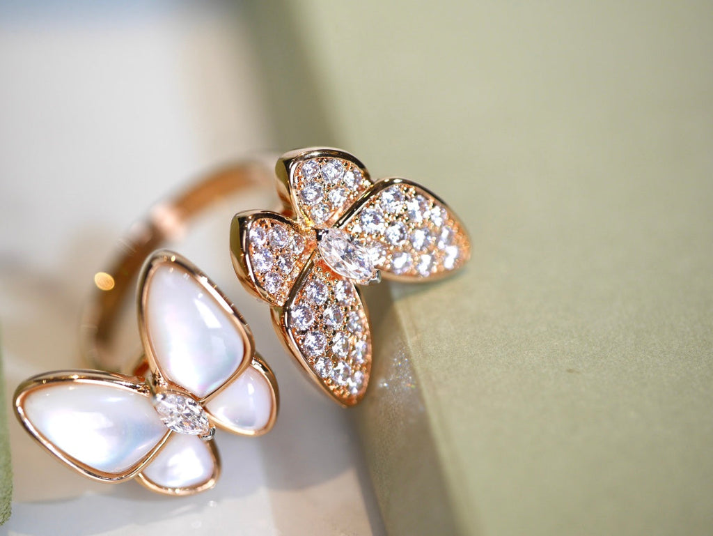 Van Cleef & Arpels TWIN BUTTERFLY DIAMOND MOP RING