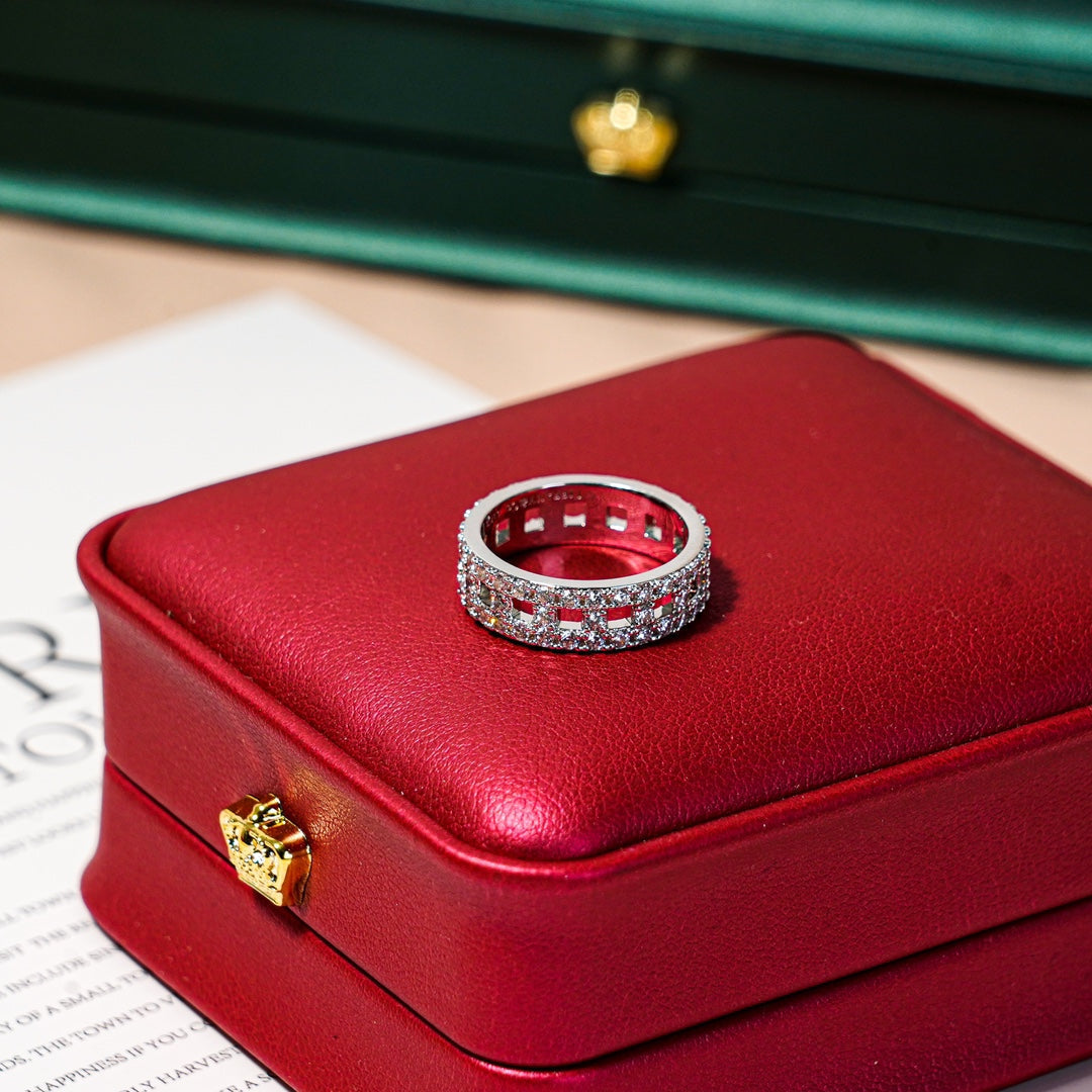 CARTIER T TRUE DIAMOND 5.5MM RING