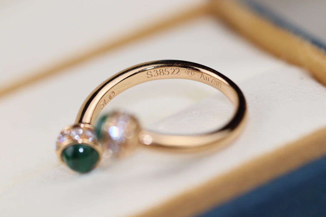 PIAGET POSSEISION MALACHITE DIAMOND RING