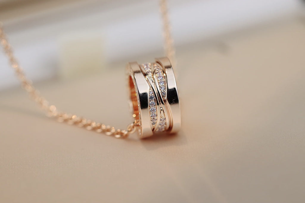 Bvlgari ZERO 1 PINK GOLD DIAMOND NECKLACE