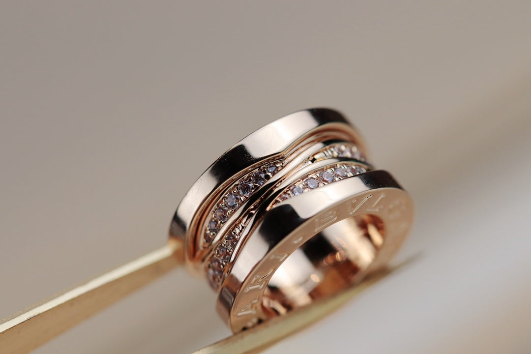 Bvlgari ZERO 1 PINK GOLD DIAMOND NECKLACE