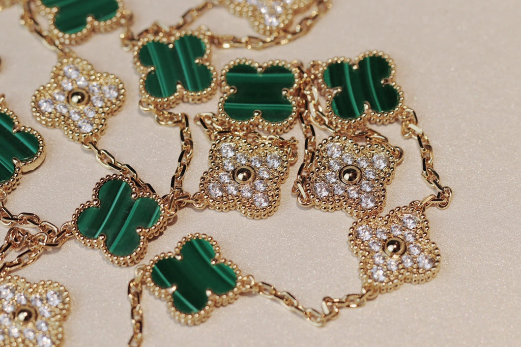Van Cleef & Arpels CLOVER 20 MOTIFS MALACHITE DIAMOND GOLD