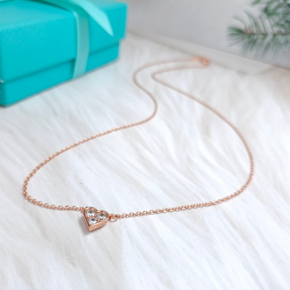 TIFFANY HEART 3 DIAMONDS PEDANT NECKLACE