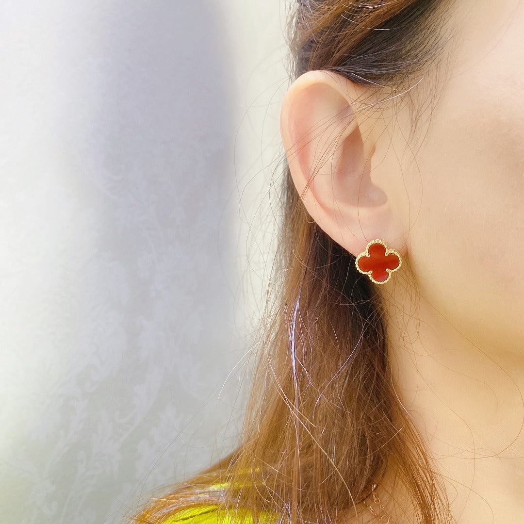 Van Cleef & Arpels CLOVER MEDIUM CARNELIAN PINK GODL EARRINGS