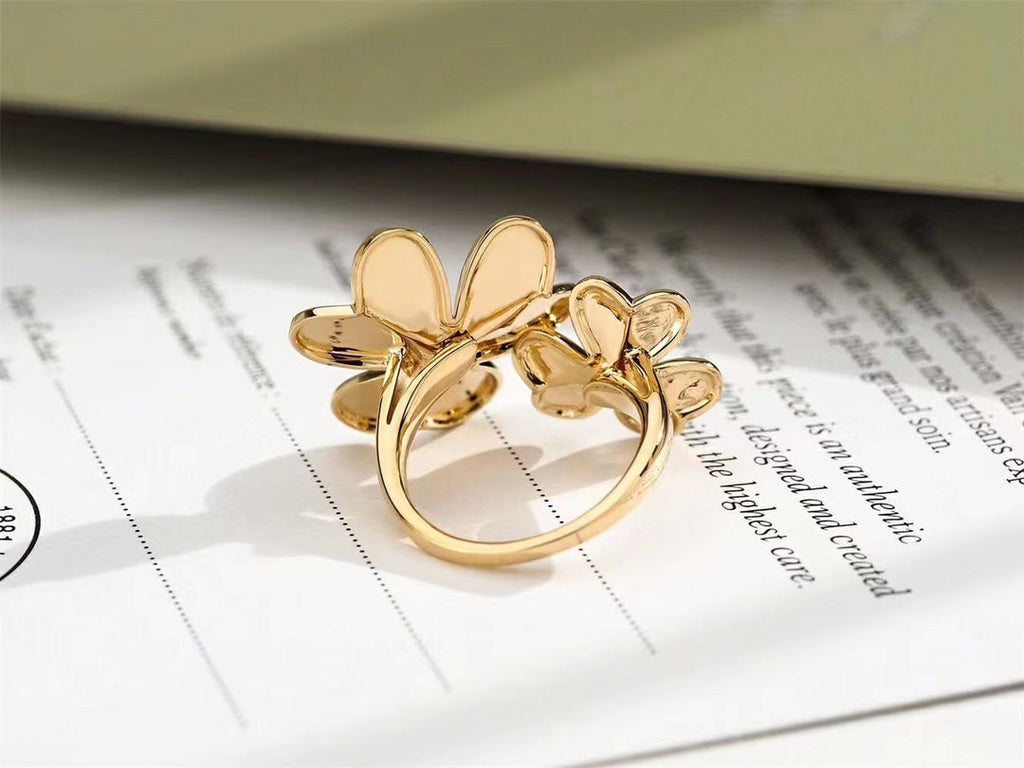 Van Cleef & Arpels CLOVER COMOS GOLD DIAMOND RING