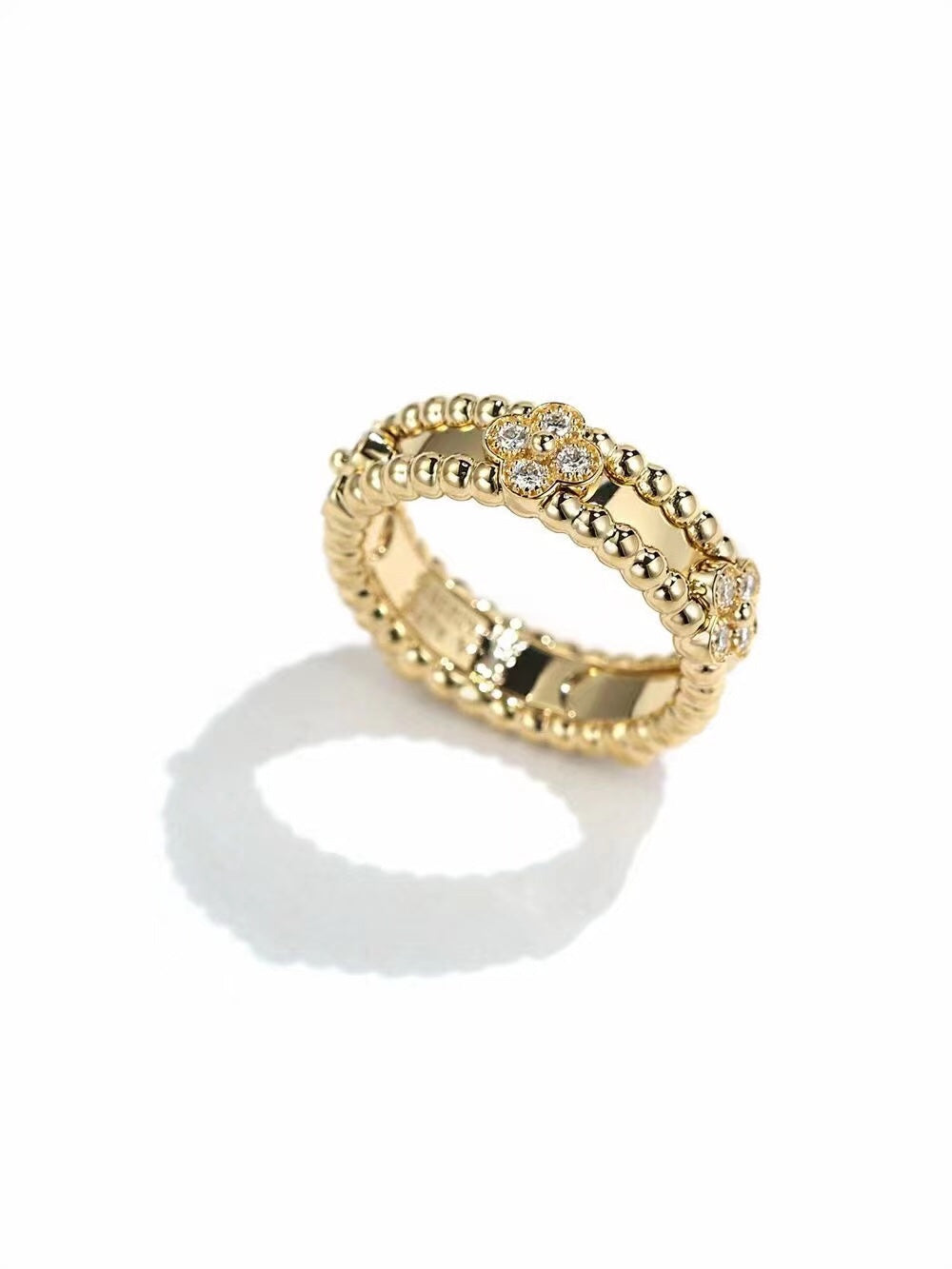 Van Cleef & Arpels PERLEE GOLD DIAMOND RING