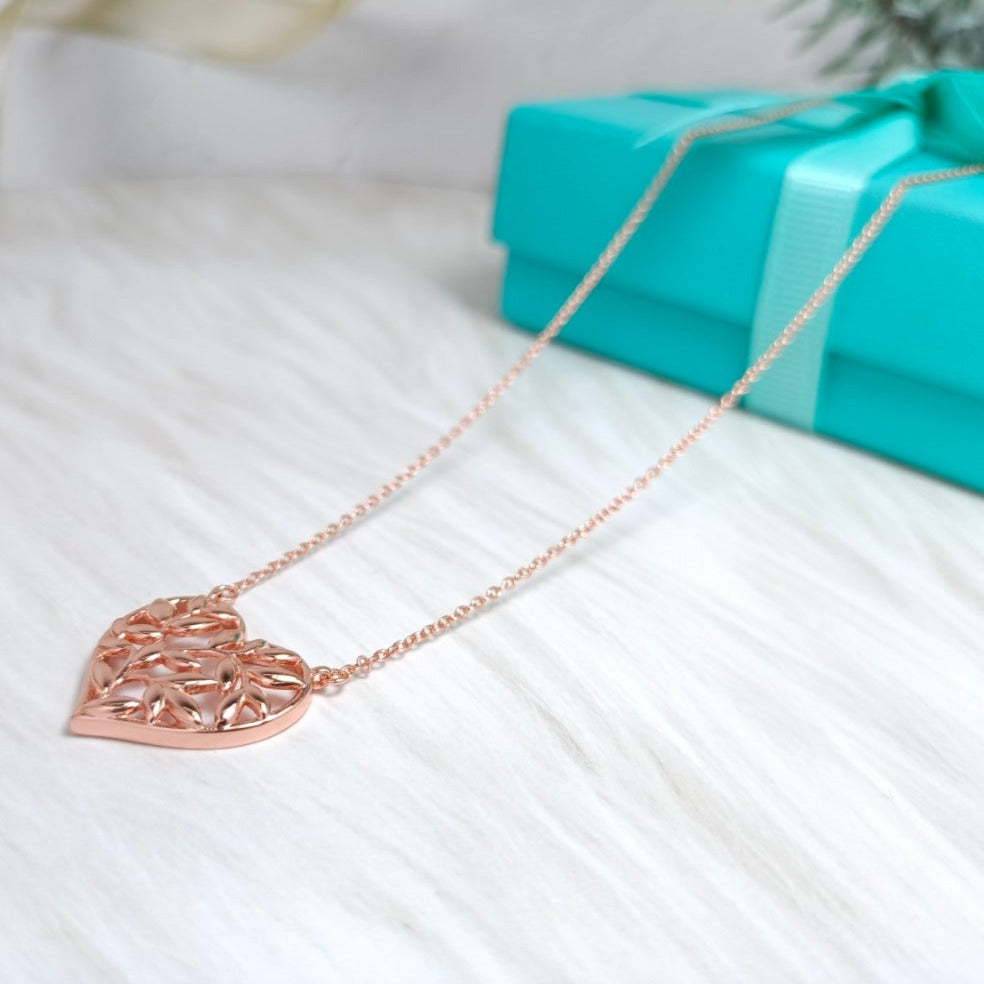 TIFFANY HEART LEAF PEDANT NECKLACE