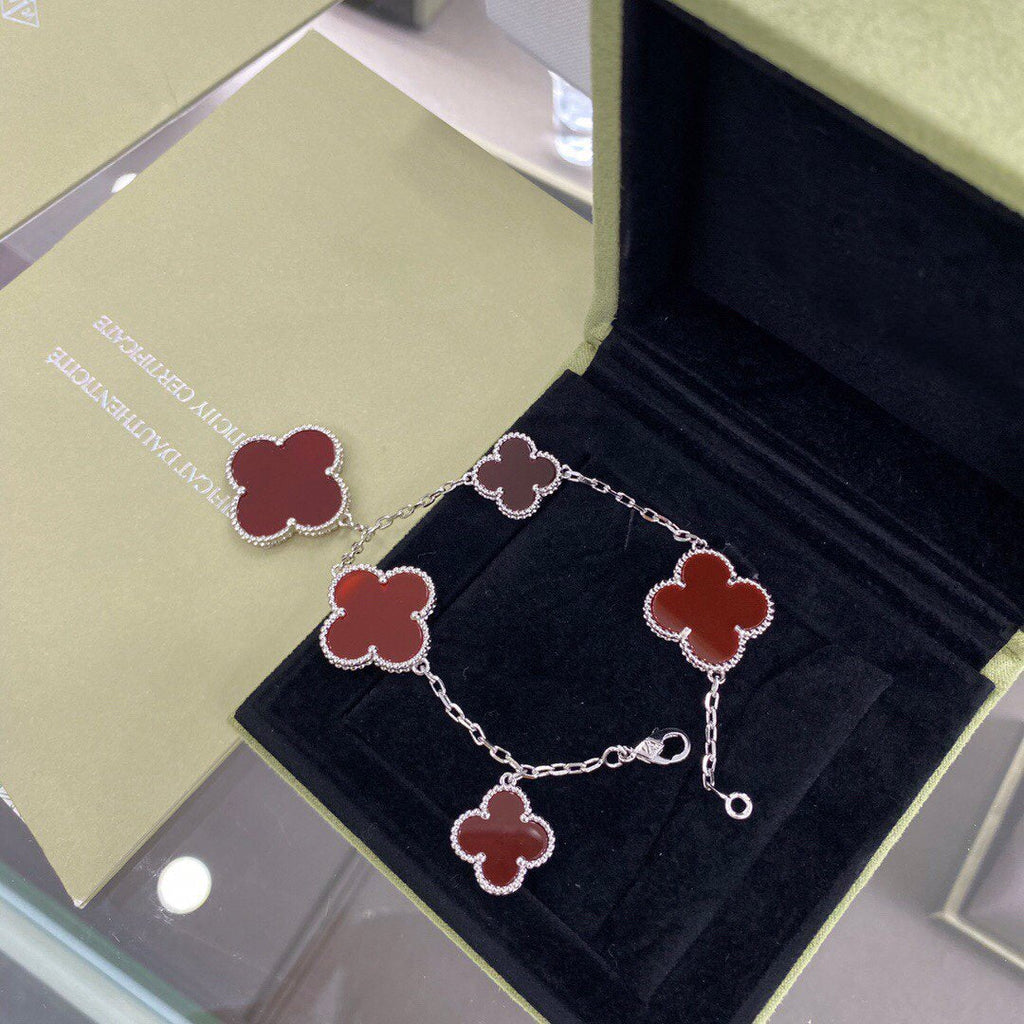 Van Cleef & Arpels CLOVER 5 MOTIFS SIVLER CARNELIAN BRACELET