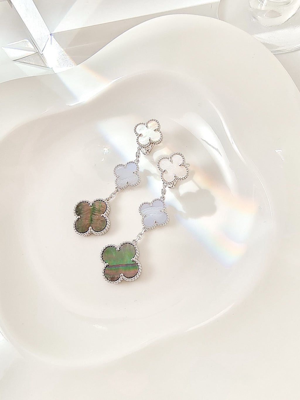 Van Cleef & Arpels CLOVER 3 MOTIFS CHALCEDONY DARK MOP SILVER EARRINGS