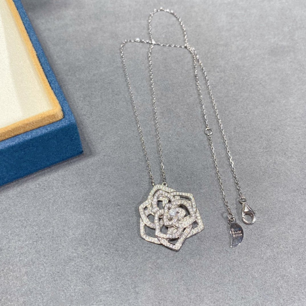 PIAGET ROSE PEDANT SILVER DIAMOND NECKALCE