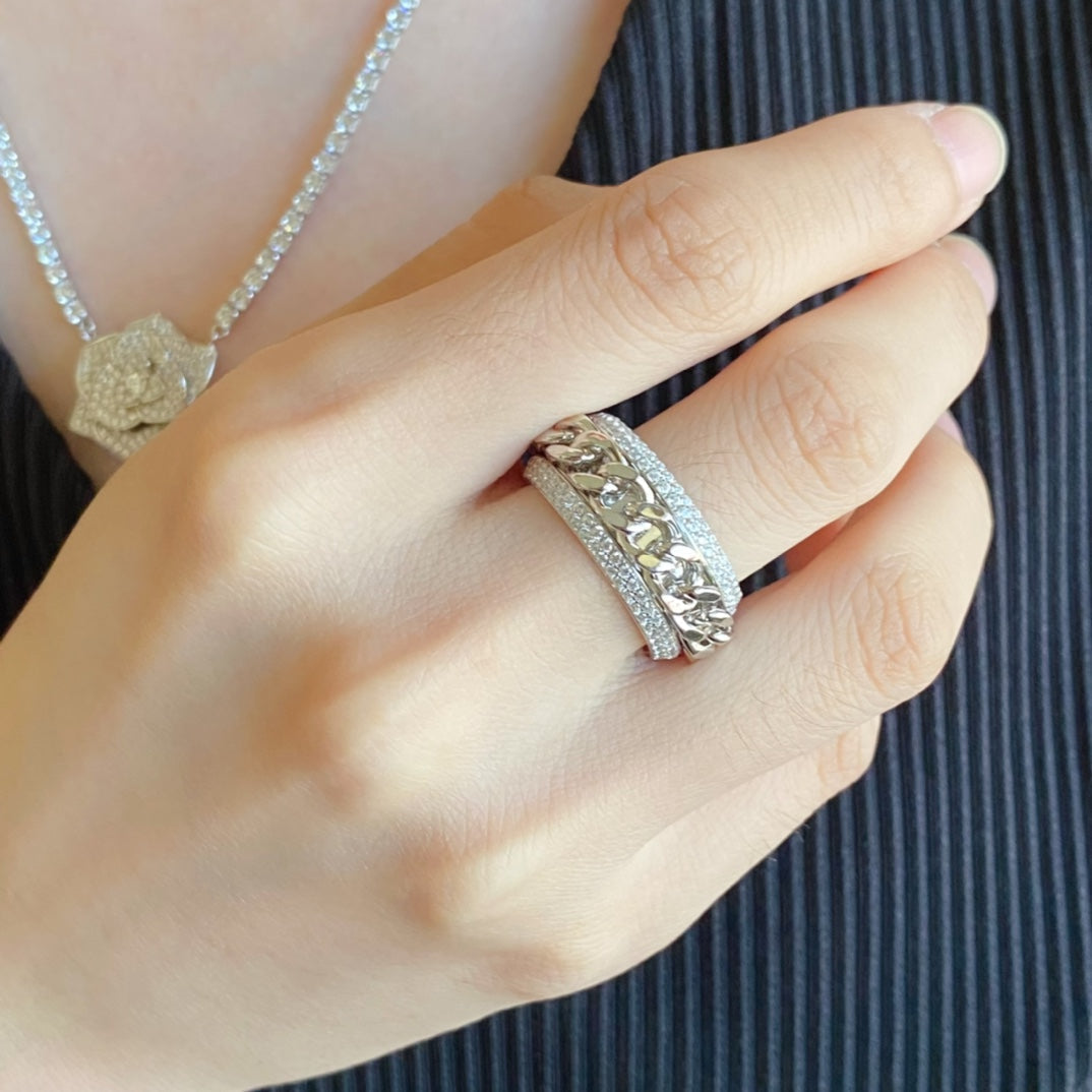 PIAGET SILVER CHAN POSSEISSION DIAMOND RING