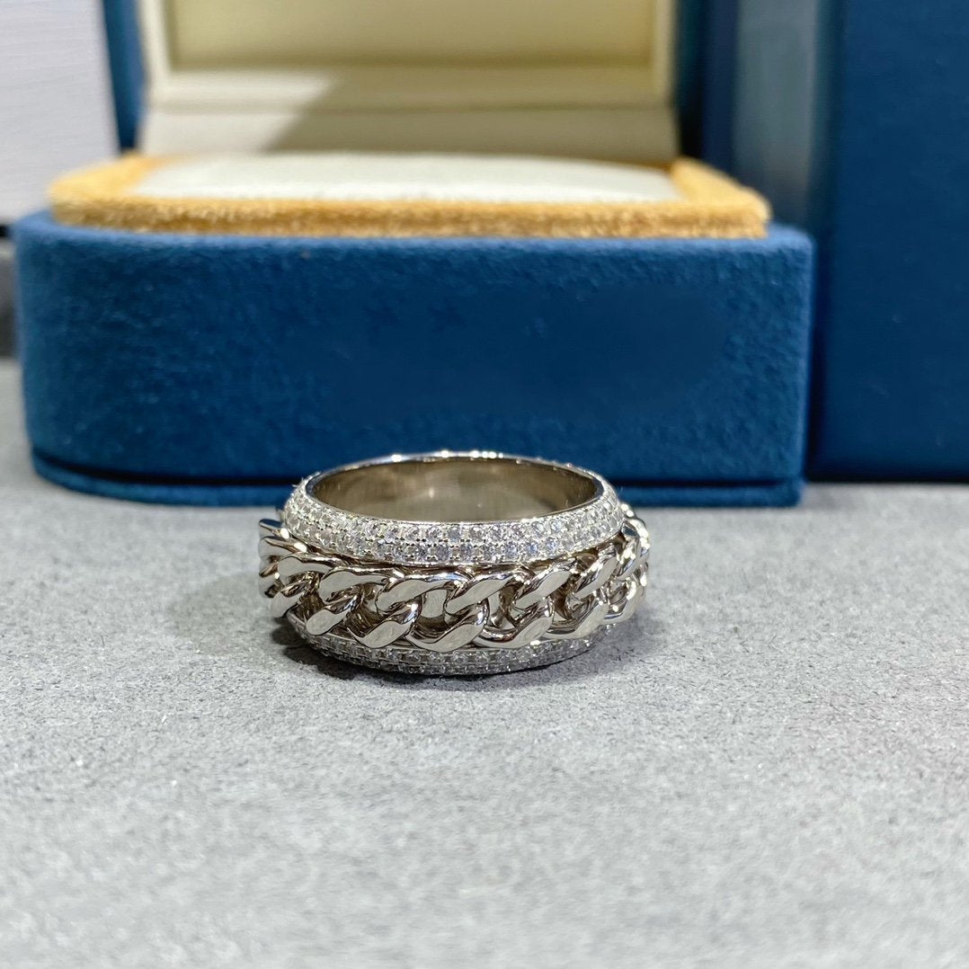 PIAGET SILVER CHAN POSSEISSION DIAMOND RING