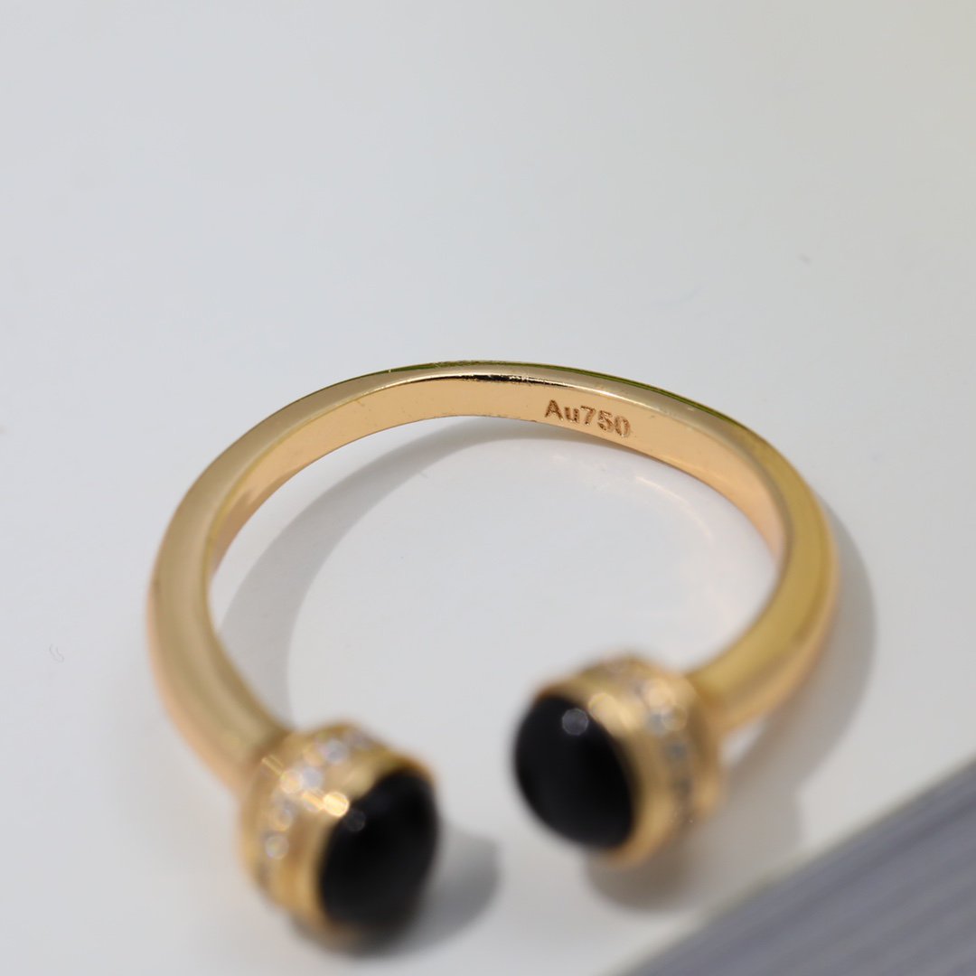 PIAGET POSSEISION ONYX DIAMOND PINK GOLD RING