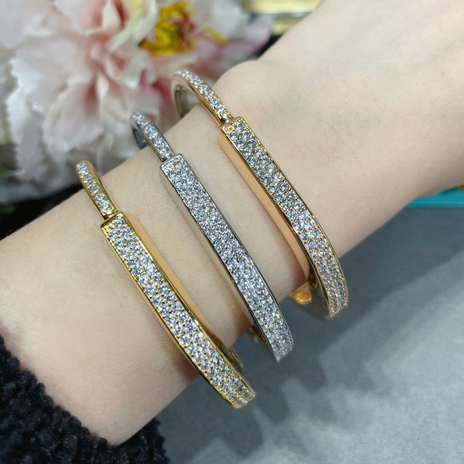 TIFFANY LOCK BRACELET DIAMOND PAVED