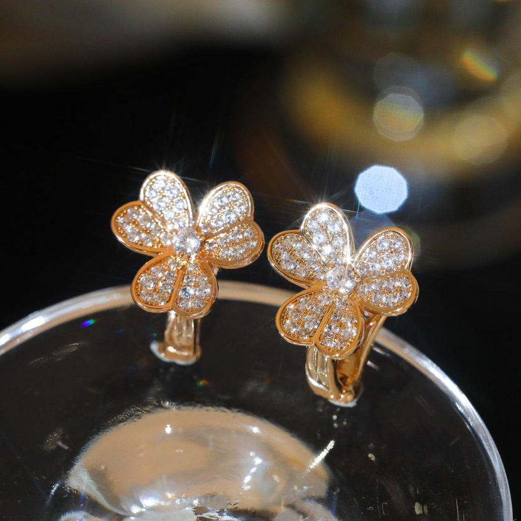 Van Cleef & Arpels FRIVOLE FLOWER DIAMOND EARRINGS