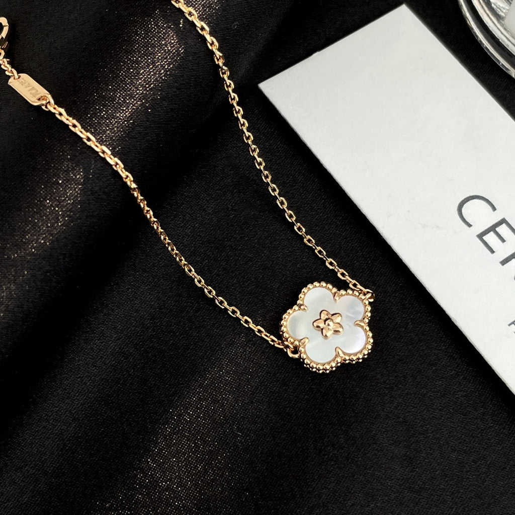 Van Cleef & Arpels LUCKY SPRING PINK GOLD MOP BRACELET