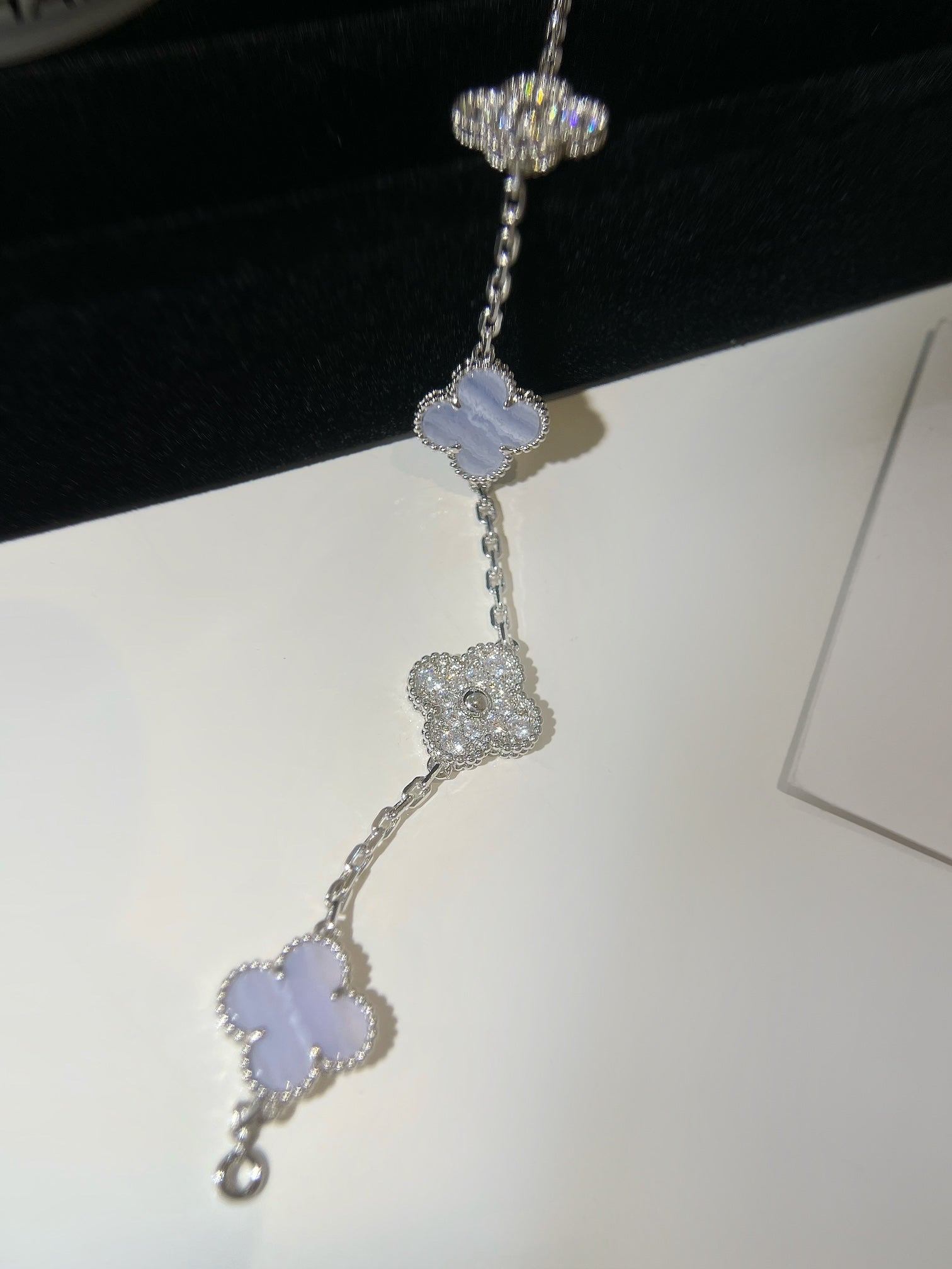 Van Cleef & Arpels CLOVER 5 MOTIFS SILVER CHALCEDONY DIAMOND BRACELET