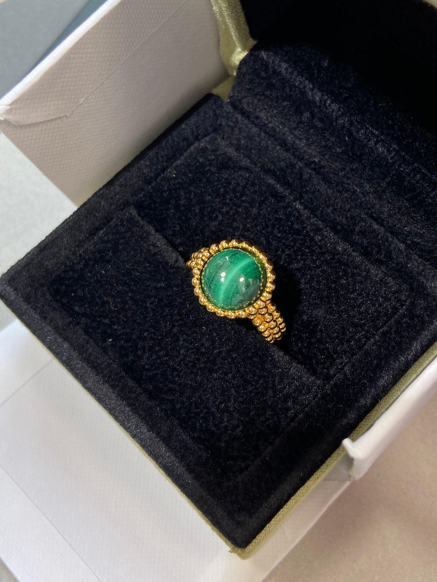 Van Cleef & Arpels COULEURS MALACHITE PINK GOLD RING