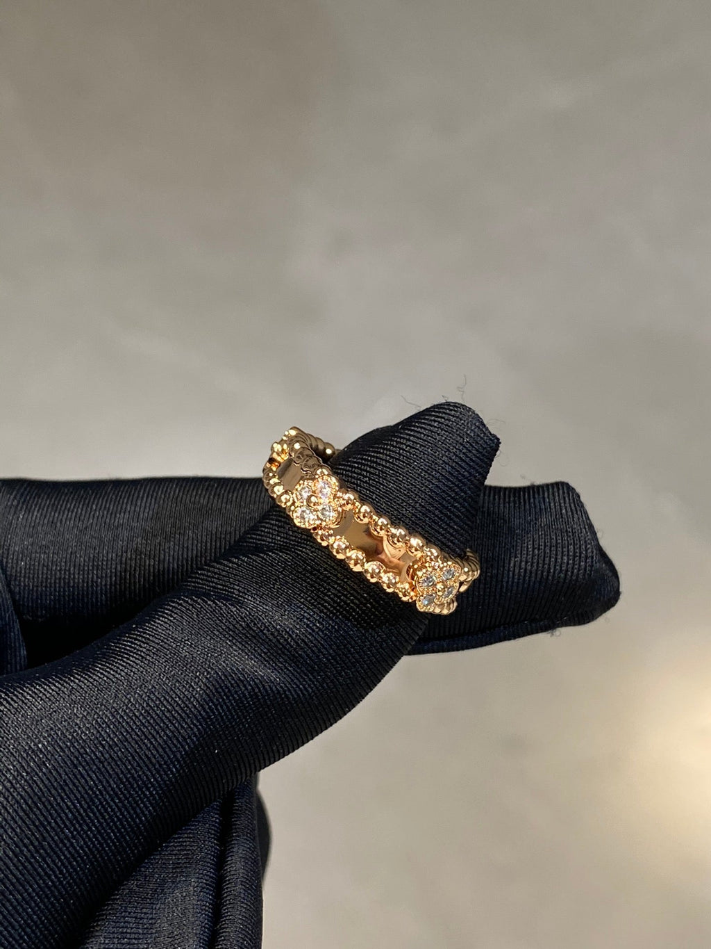 Van Cleef & Arpels PERLEE PINK GOLD DIAMOND RING