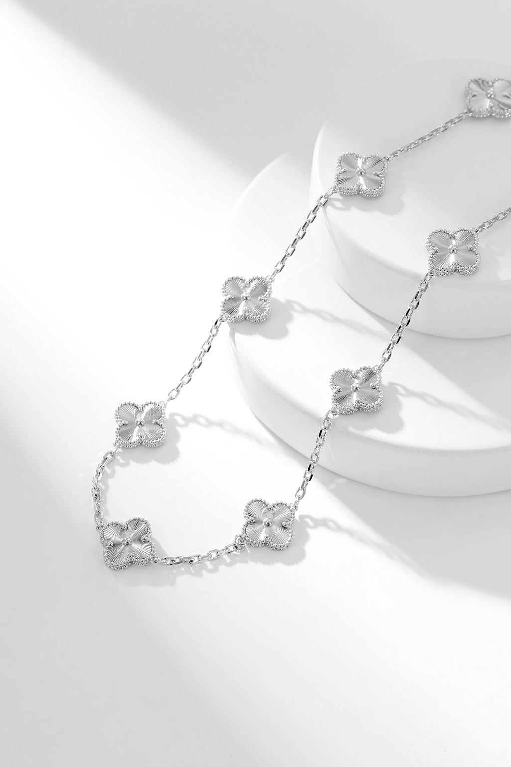 Van Cleef & Arpels CLOVER 20 MOTIF SILVER NECKLACE