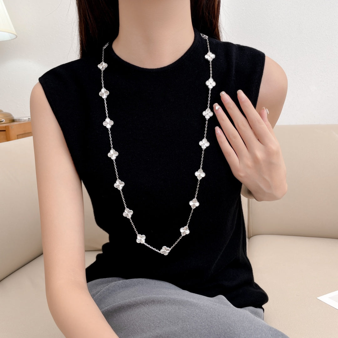 Van Cleef & Arpels CLOVER 20 MOTIF SILVER NECKLACE