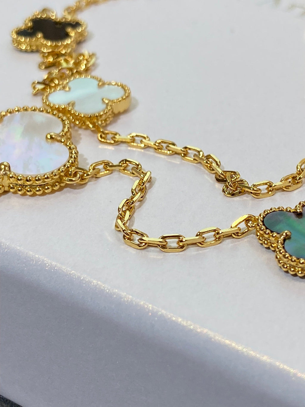 Van Cleef & Arpels CLOVER ONYX MOP 16 MOTIF GOLD 130CM NECKLACE