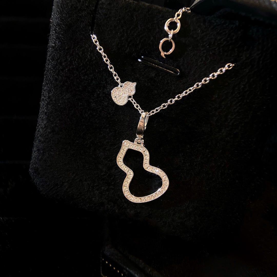 QEELIN WULU 2 MOTIF DIAMOND SILVER NECKLACE