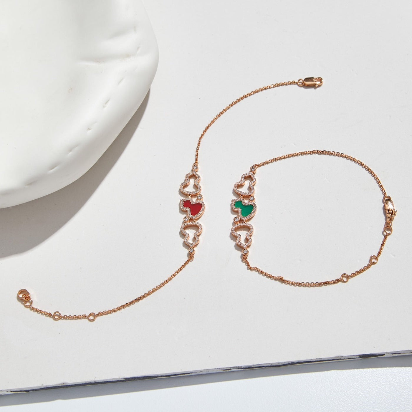 QEELIN WULU DIAMOND 3 MOTIF PINK GOLD BRACELET