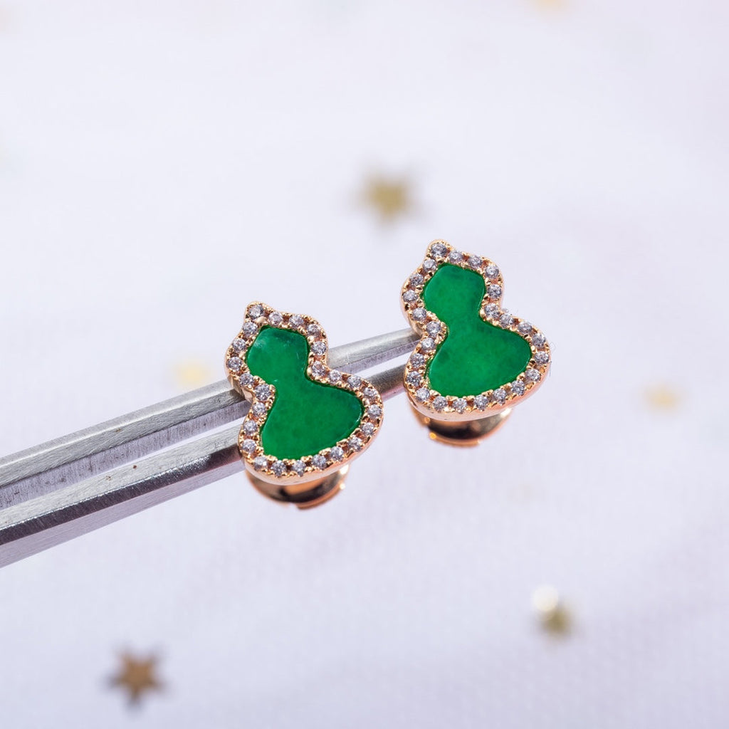 QEELIN WULU DIAMOND PINK GOLD STUD EARRINGS