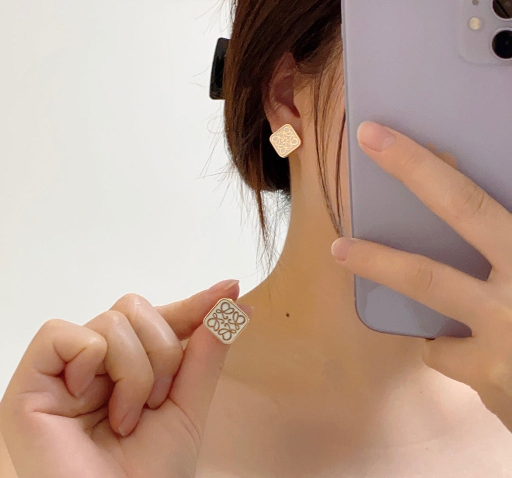 LOEWE ANAGRAM GOLD STUD SQUARE EARRINGS