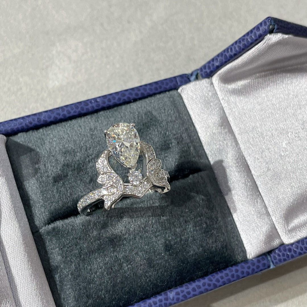 CHAUMET SOIR DE FETE SILVER DIAMOND RING