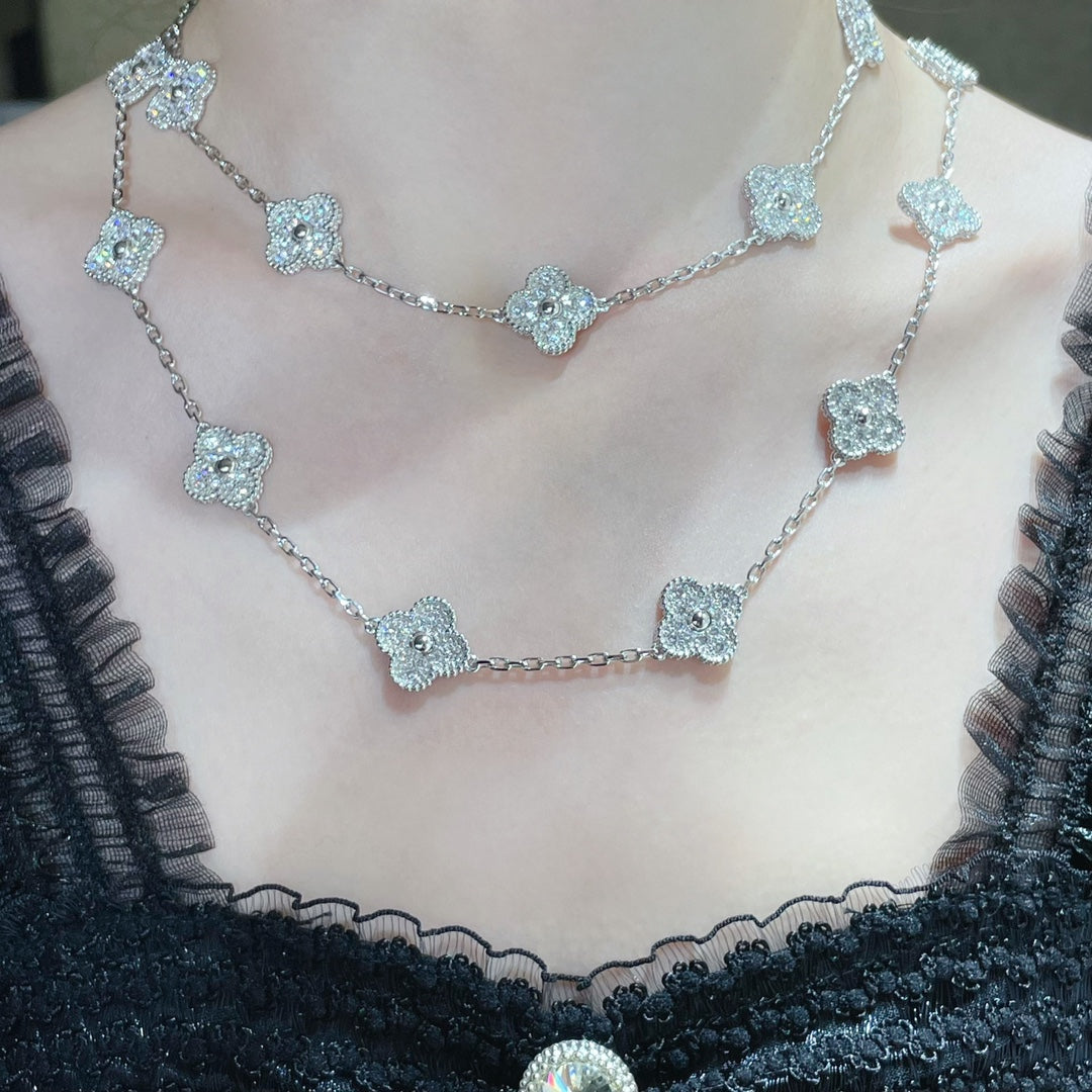 Van Cleef & Arpels CLOVER 20 MOTIF DIAMOND NECKLACE