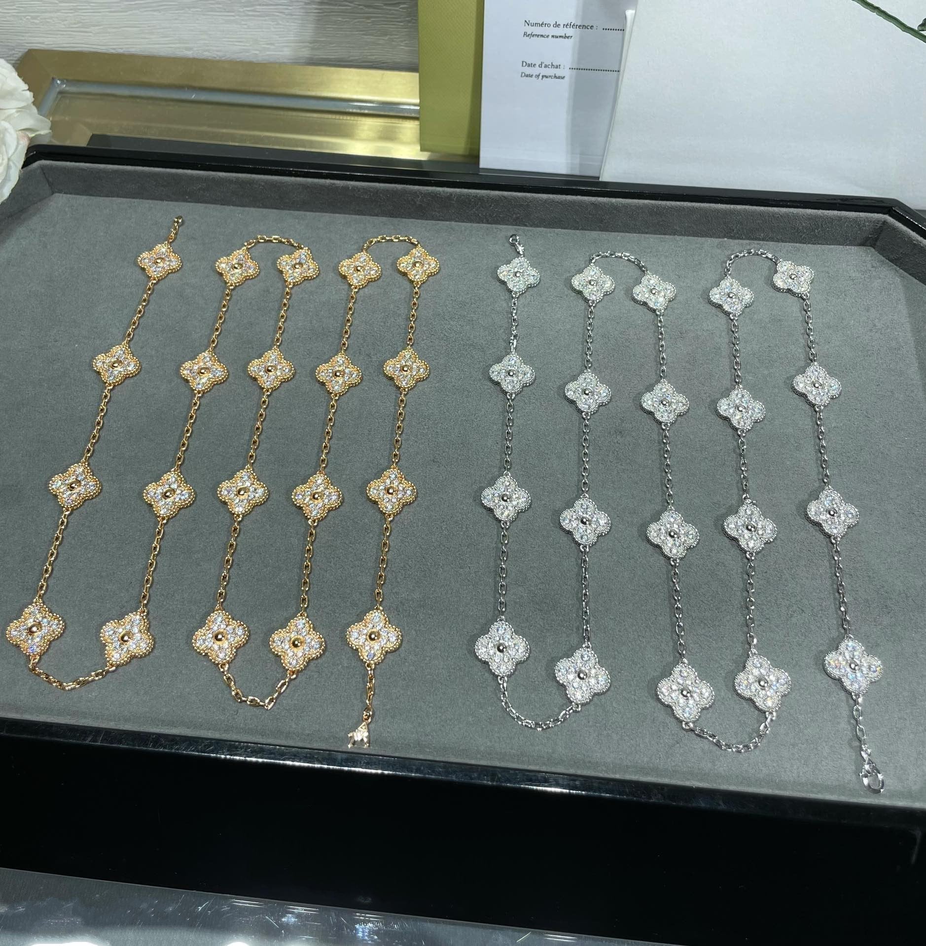 Van Cleef & Arpels CLOVER 20 MOTIF DIAMOND NECKLACE