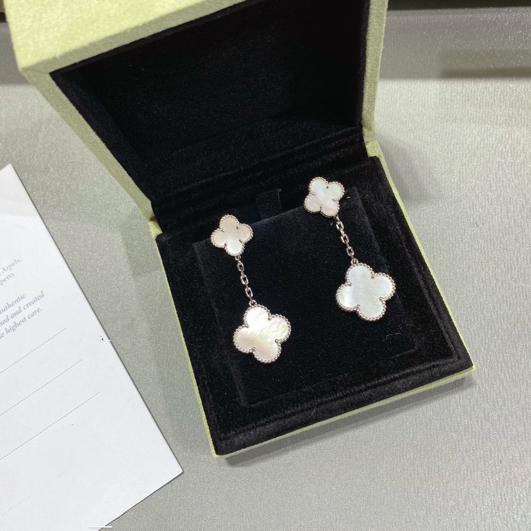 Van Cleef & Arpels CLOVER MOP 2 MOTIFS SILVER EARRINGS