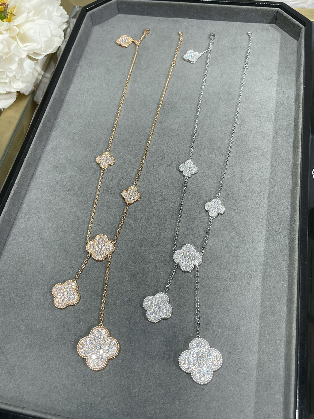 Van Cleef & Arpels CLOVER 6 MOTIF DIAMOND PAVED NECKLACE