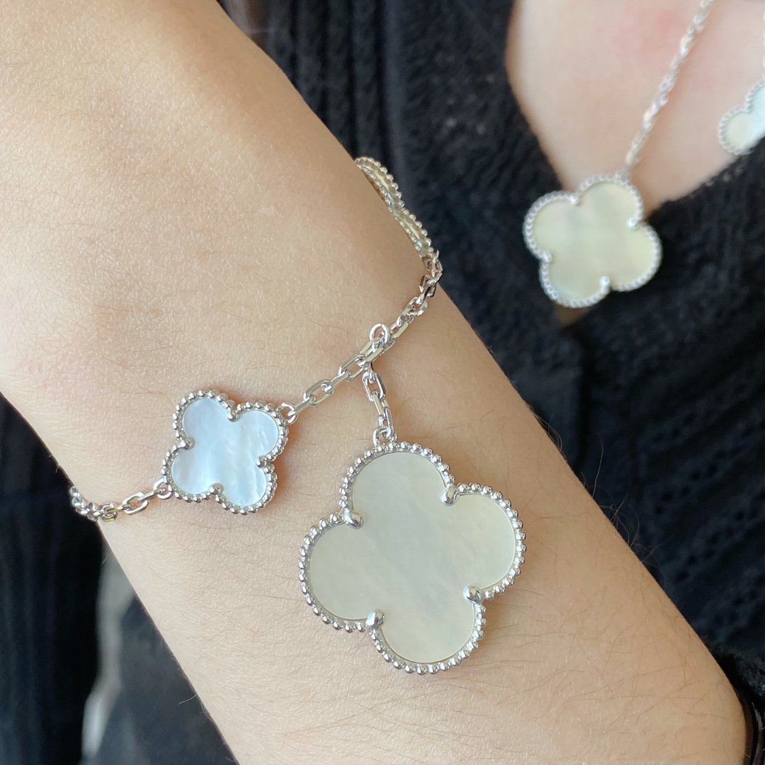 Van Cleef & Arpels CLOVER 5 MOTIF WHITE MOP SILVER BRACELET