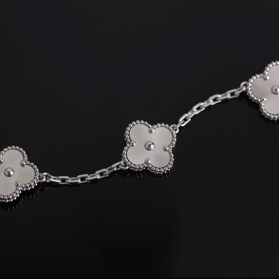 Van Cleef & Arpels CLOVER 5 MOTIF SILVER BRACELET