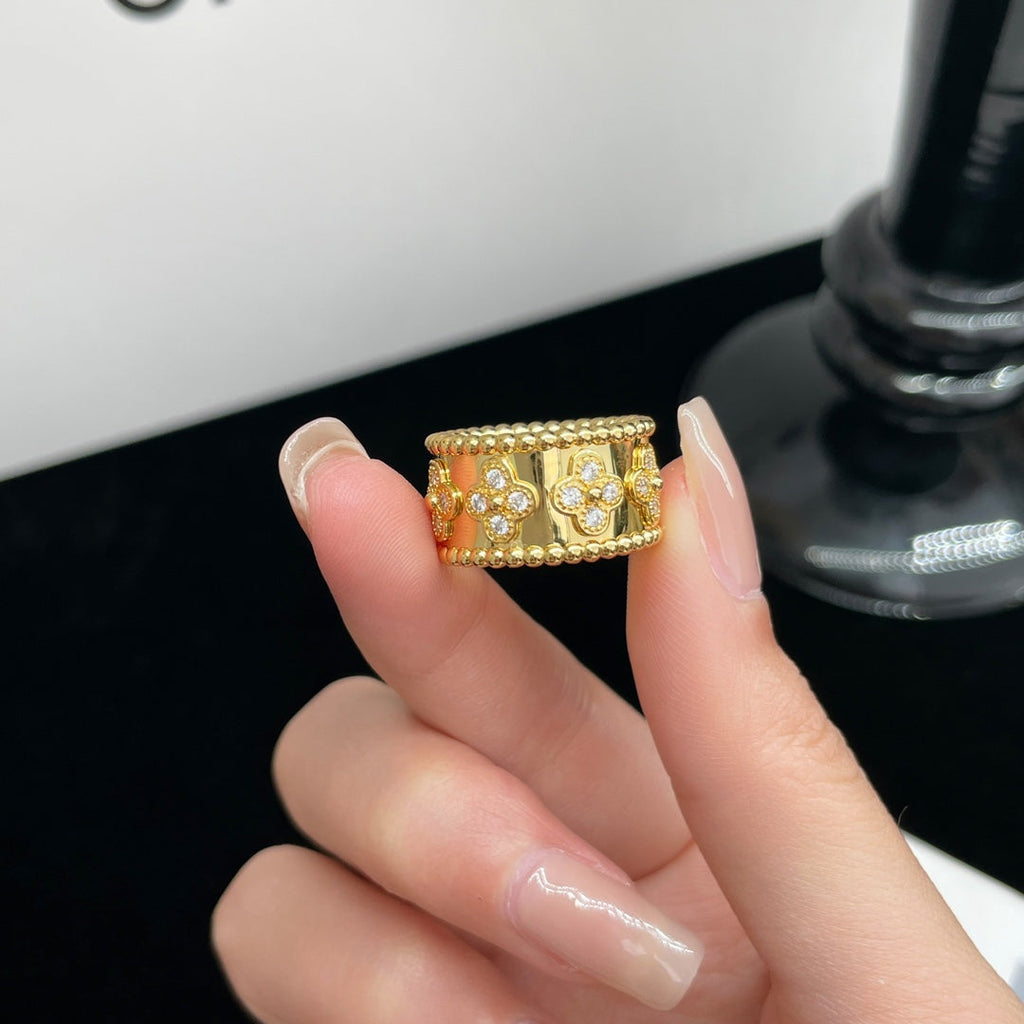 Van Cleef & Arpels PERLEE DIAMOND LARGE RING