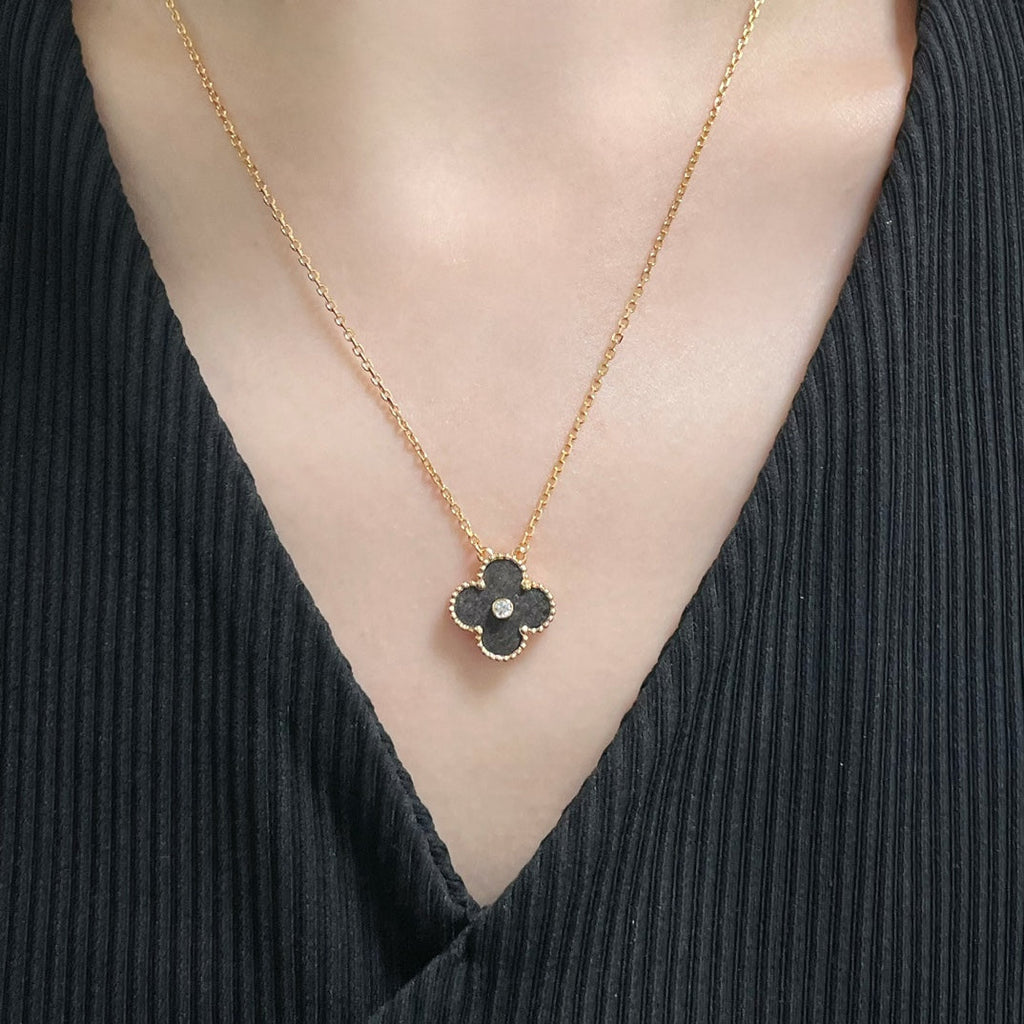 Van Cleef & Arpels CLOVER GREY MOP DIAMOND PINK GOLD NECKLACE