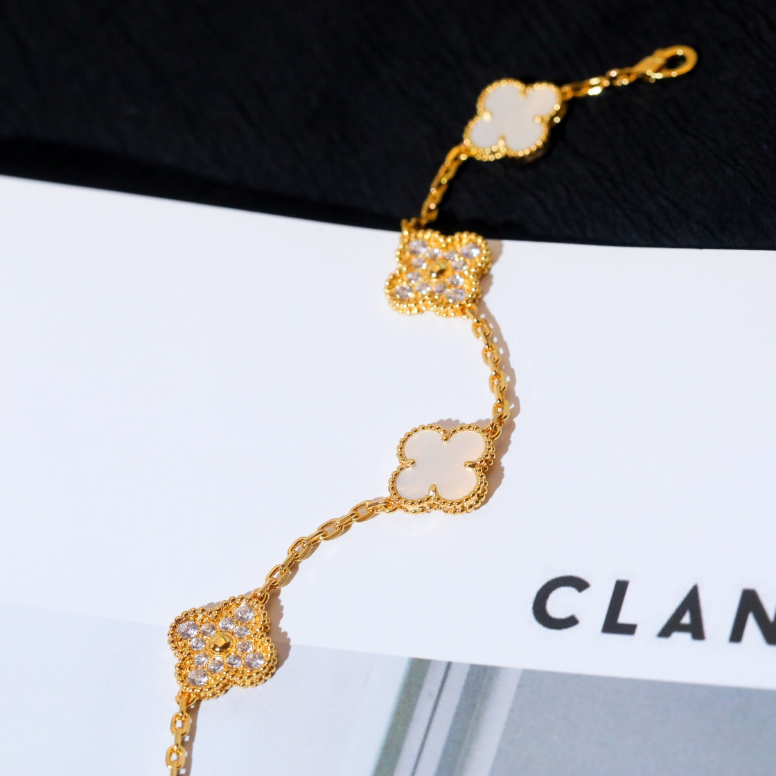 Van Cleef & Arpels CLOVER BRACELET 5 MOTIF WHITE MOP DIAMOND